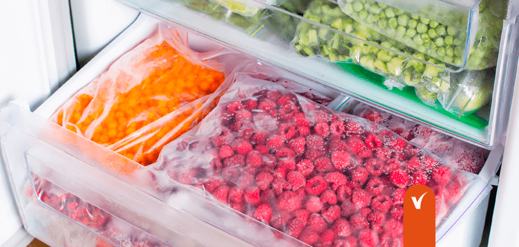Como congelar frutas de forma prática e segura_